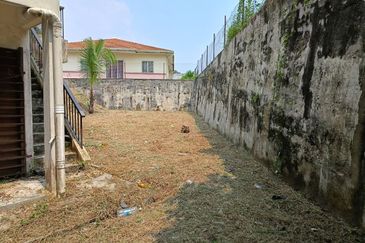 Taman Pinggiran Pelangi