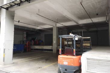 Warehouse and Office space @ Bukit Jelutong 