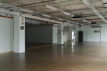 Warehouse and Office space @ Bukit Jelutong 