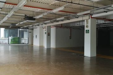 Warehouse and Office space @ Bukit Jelutong 