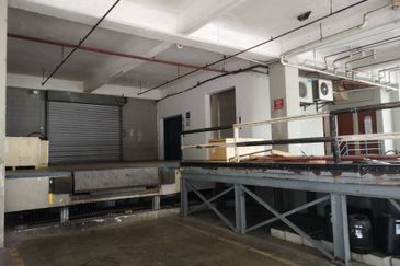 Warehouse and Office space @ Bukit Jelutong 