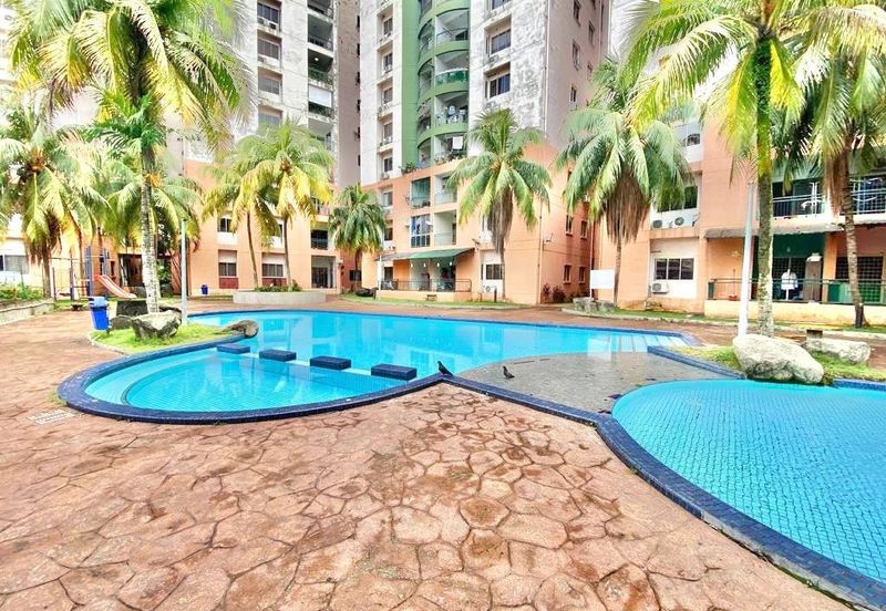 City Garden Palm Villa Condominium
