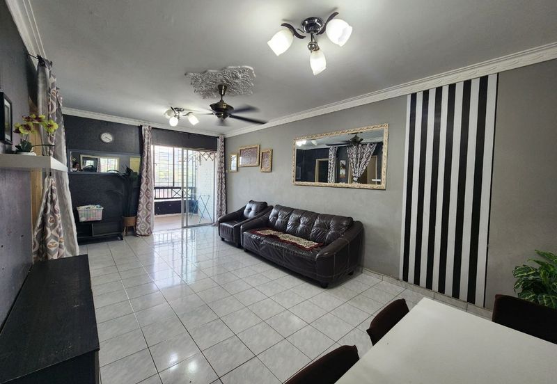 Sri Hijauan, Ukay Perdana