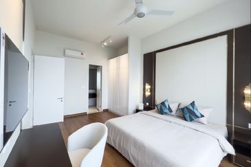 Pavilion Embassy Residence