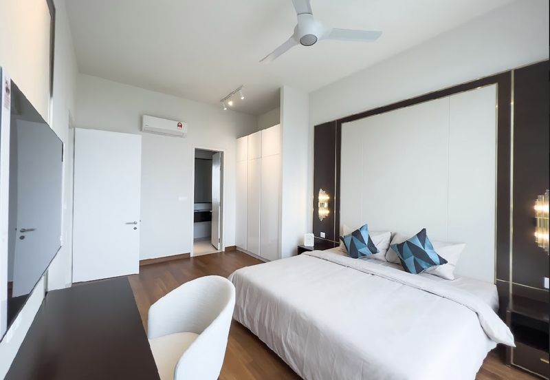 Pavilion Embassy Residence