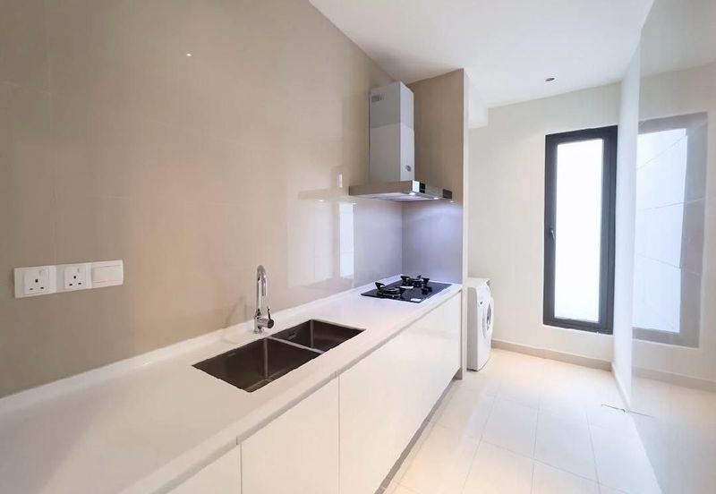 Oxford Residences @ Pavilion Embassy