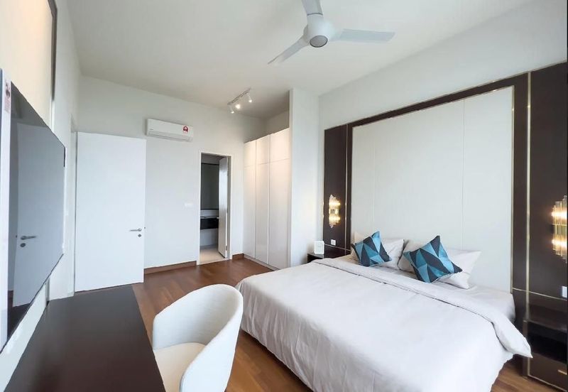 Oxford Residences @ Pavilion Embassy