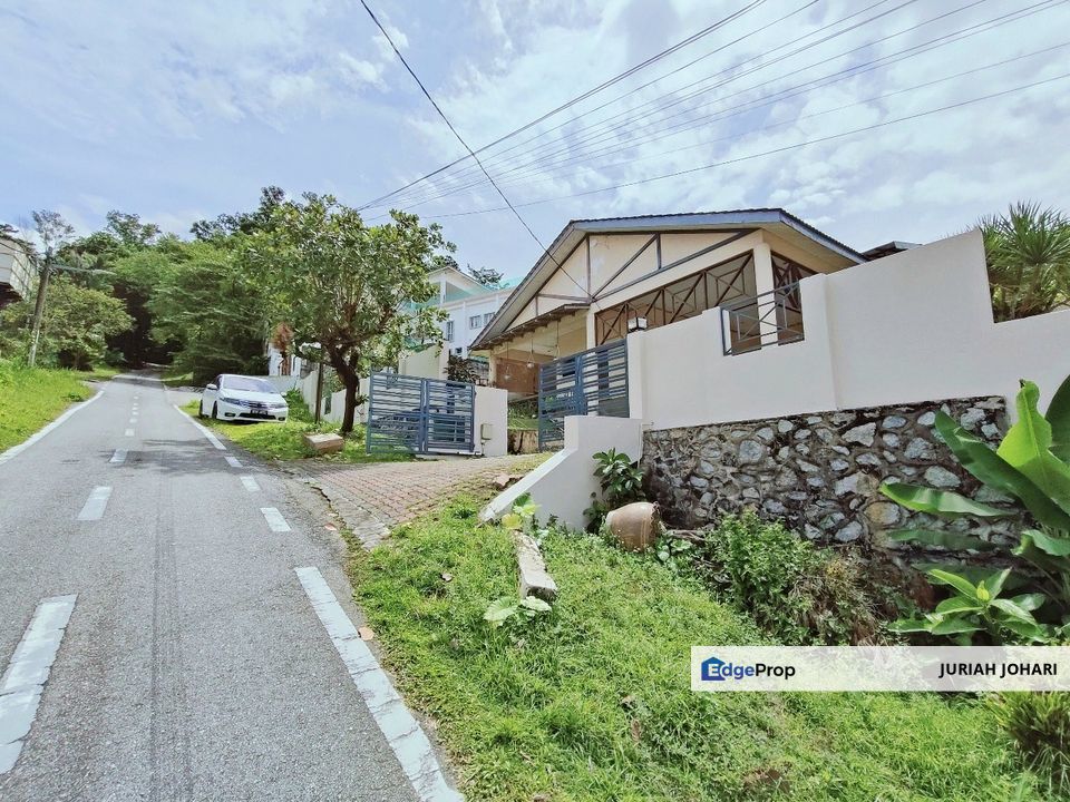 Taman Setia Gombak, 1.5 Storey Bunglow with HUGE LAND, Selangor, Gombak