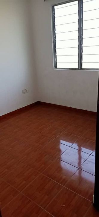 Flat Cantik siap tiles @ Pangsa Impian, Bandar Saujana Putra, Selangor, Jenjarom