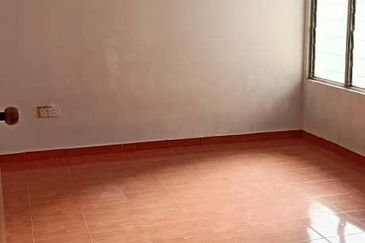 Rumah Pangsa Impian, Bandar Saujana Putra