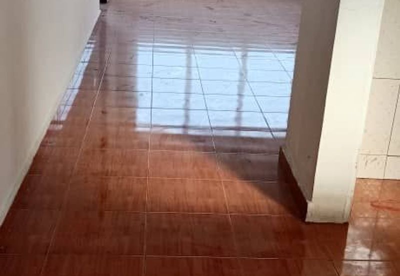 Rumah Pangsa Impian, Bandar Saujana Putra