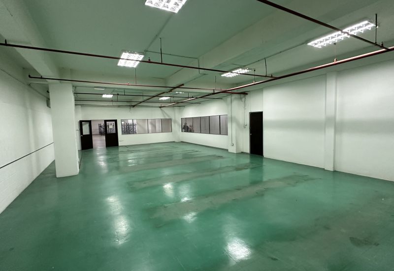Warehouse and Office space @ Bukit Jelutong 