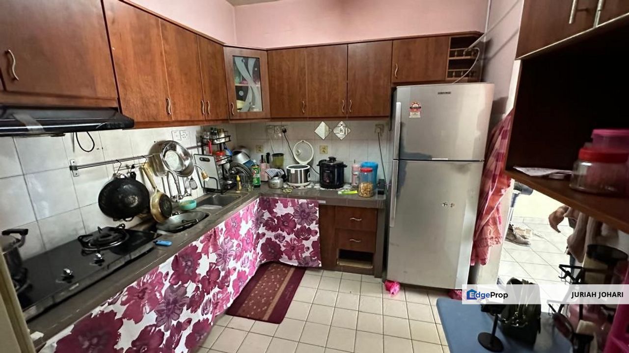 Kepong, Sinar Magna Apartment Renovated for Sale, Kuala Lumpur, Kepong