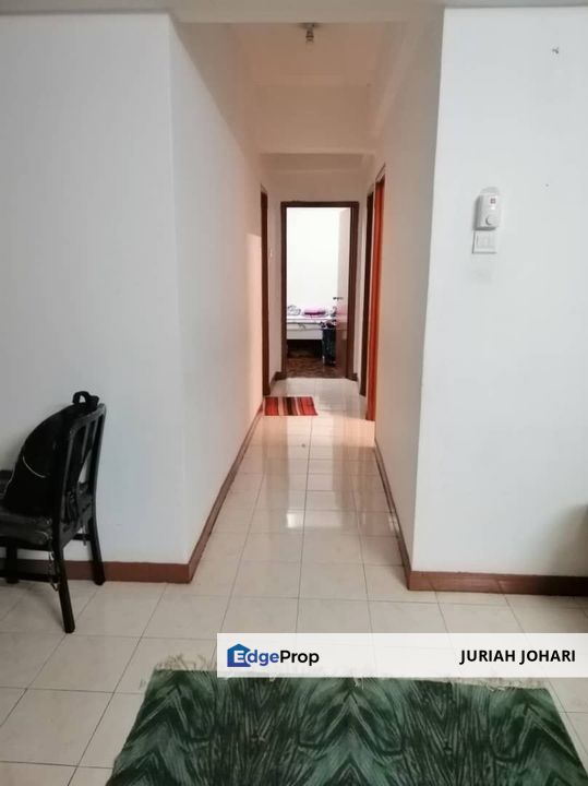 Bukit Jalil, Vista Komanwel A walk to LRT , Kuala Lumpur, Bukit Jalil