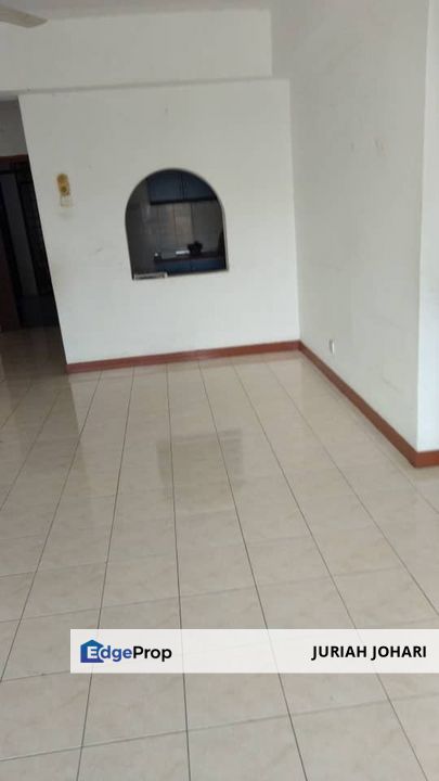 Bukit Jalil, Vista Komanwel A walk to LRT , Kuala Lumpur, Bukit Jalil