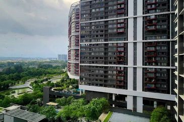 Paloma @ Tropicana Metropark