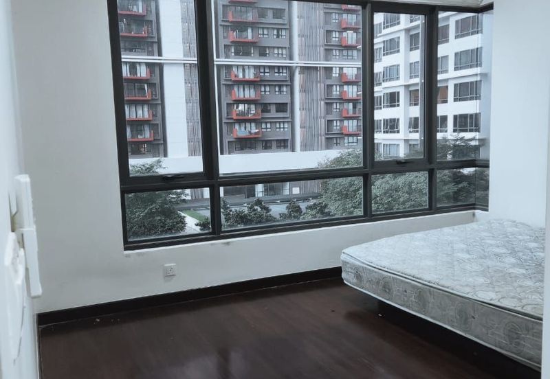 Paloma @ Tropicana Metropark