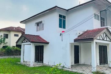 Puncak Alam, Taman Alam Perdana Corner lot 2 Storey for Sale