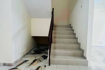 Puncak Alam, Taman Alam Perdana Corner lot 2 Storey for Sale