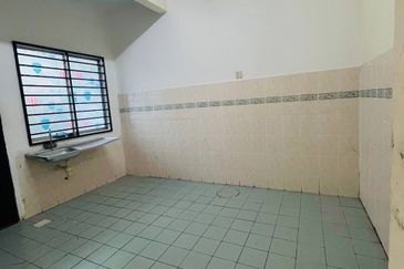 Puncak Alam, Taman Alam Perdana Corner lot 2 Storey for Sale