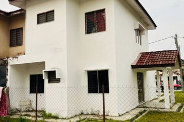 Puncak Alam, Taman Alam Perdana Corner lot 2 Storey for Sale