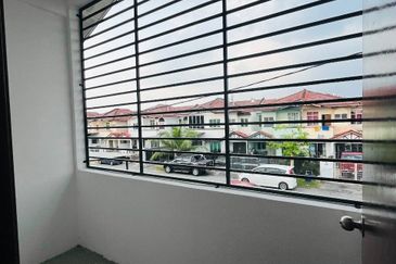 Puncak Alam, Taman Alam Perdana Corner lot 2 Storey for Sale