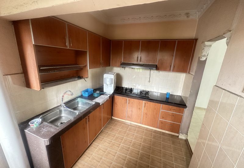 Desa Perangsang Apartments (Block D & E)