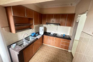 Desa Perangsang Apartments (Block D & E)