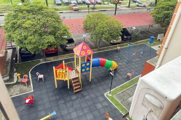 Desa Perangsang Apartments (Block D & E)