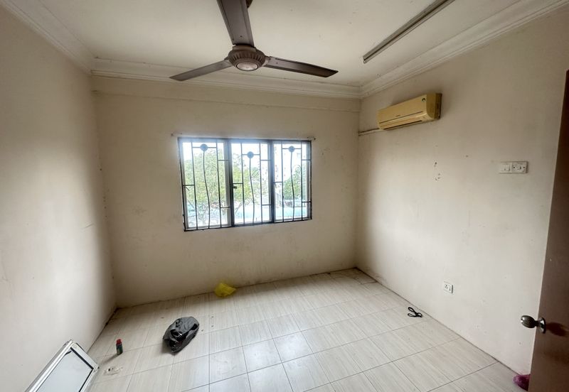 Desa Perangsang Apartments (Block D & E)