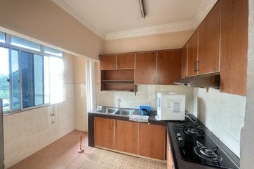 Desa Perangsang Apartments (Block D & E)