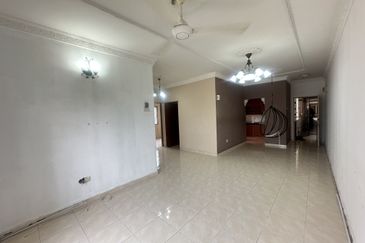 Desa Perangsang Apartments (Block D & E)