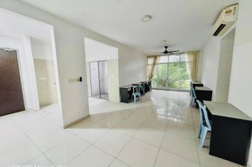 Midfields Condominium