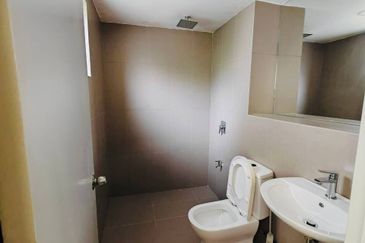 Midfields Condominium