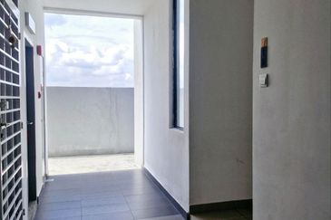 Avia Plus Apartment, Bandar Country Homes