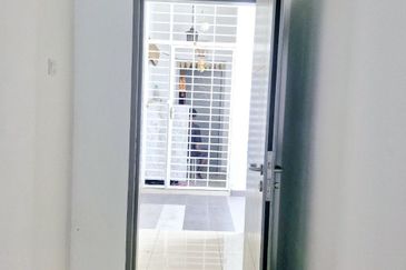 Avia Plus Apartment, Bandar Country Homes