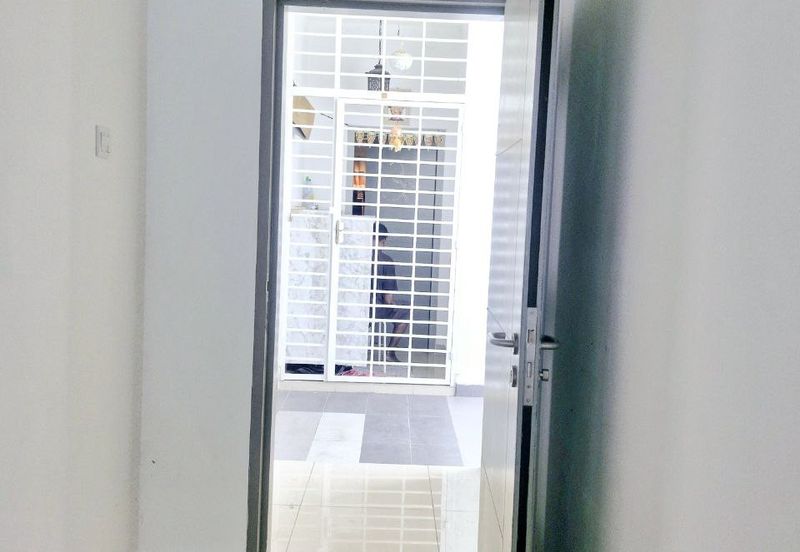 Avia Plus Apartment, Bandar Country Homes