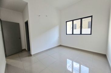 Avia Plus Apartment, Bandar Country Homes