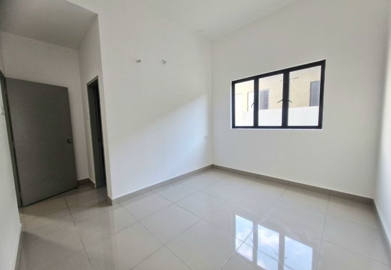 Avia Plus Apartment, Bandar Country Homes