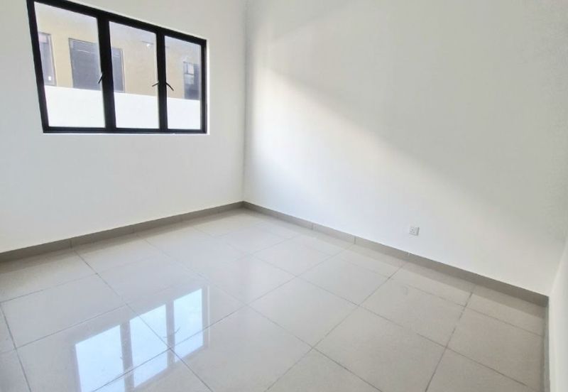 Avia Plus Apartment, Bandar Country Homes