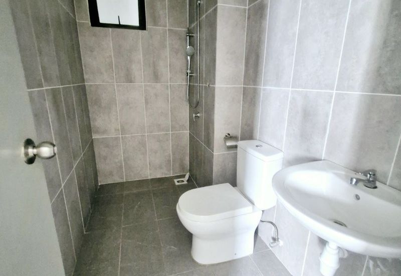 Avia Plus Apartment, Bandar Country Homes