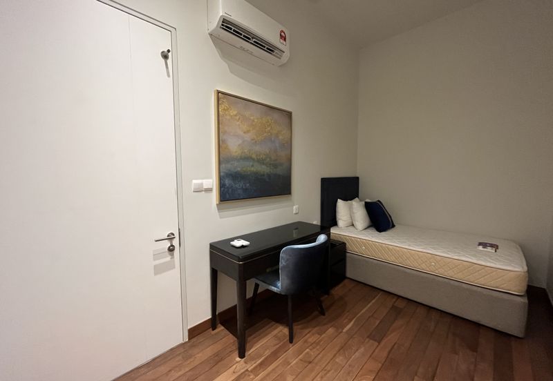 Oxford Residences @ Pavilion Embassy