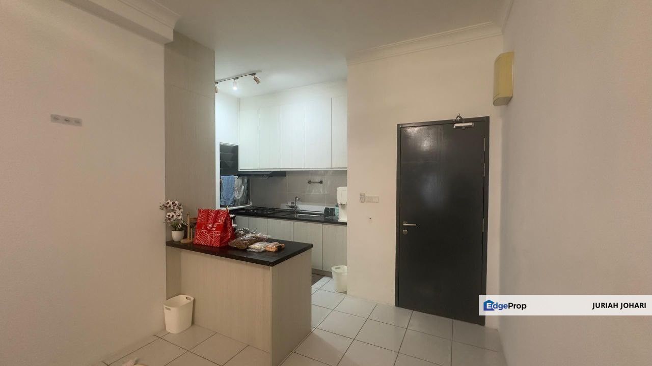 GROUND FLOOR, Pangsapuri Kita Impian, Cybersouth Dengkil , Selangor, Dengkil