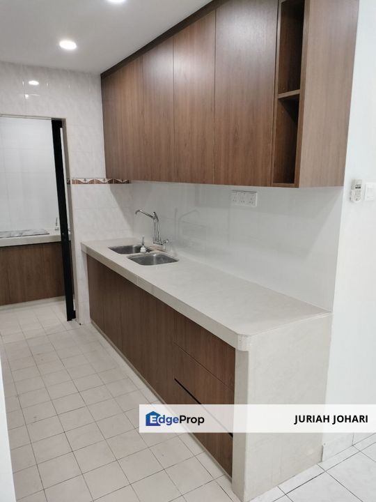 Pelangi Damansara, Walking Distance to LRT, Corner Unit for Sale, Selangor, Bandar Utama