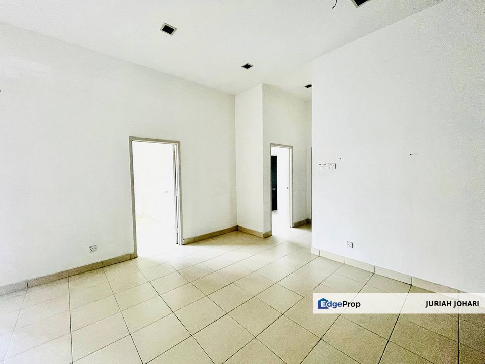 Seri Kembangan, Villa Park Ground Floor, Taman Bukit Serdang, Selangor, Seri Kembangan