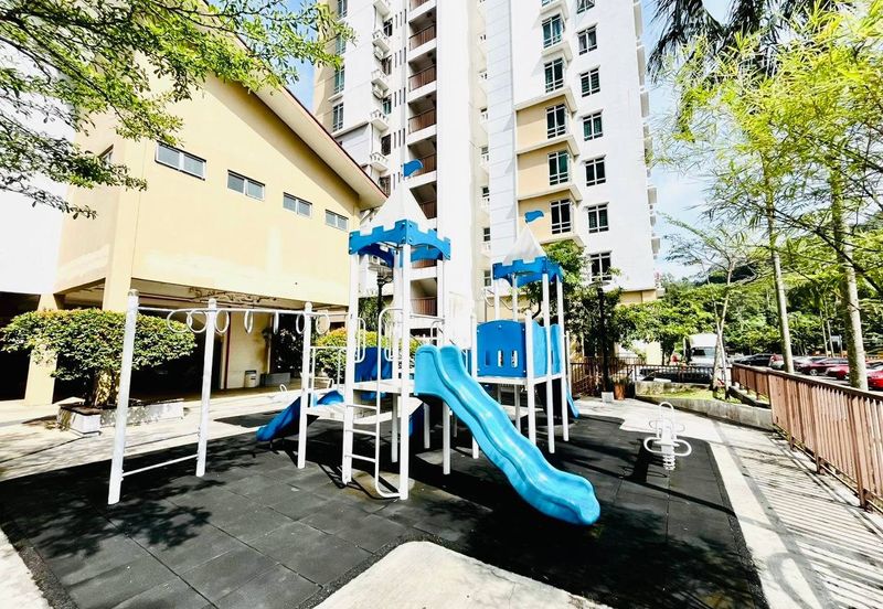 Villa Park Condominium