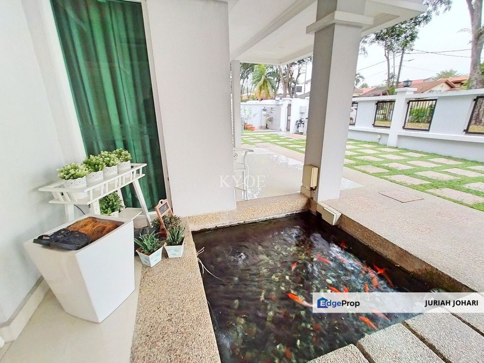 Shah Alam Seksyen 10, for Sale, 2.5 Storey Bungalow Fully furnished, Selangor, Shah Alam