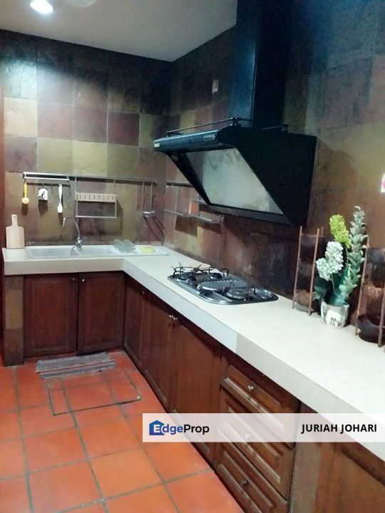 Bukit Kerinchi End Lot, Fully renovated for Sale, Kuala Lumpur, Pantai Dalam/Kerinchi