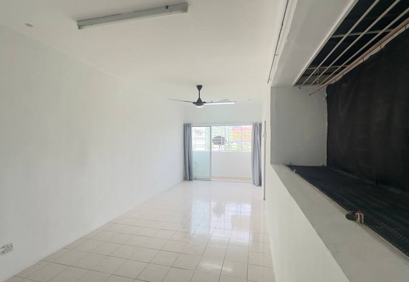 Residensi Bistaria, Ukay Bistari