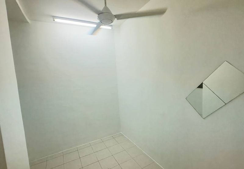 Residensi Bistaria, Ukay Bistari